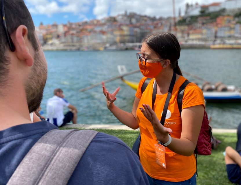 Porto: Wine Tasting with Tapas Walking Tour - Why this wine walk works well in Porto