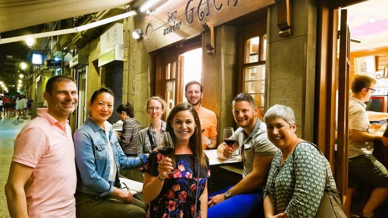 Premium Evening Pintxos Tour in San Sebastian’s Old Town - How the three-hour tasting unfolds