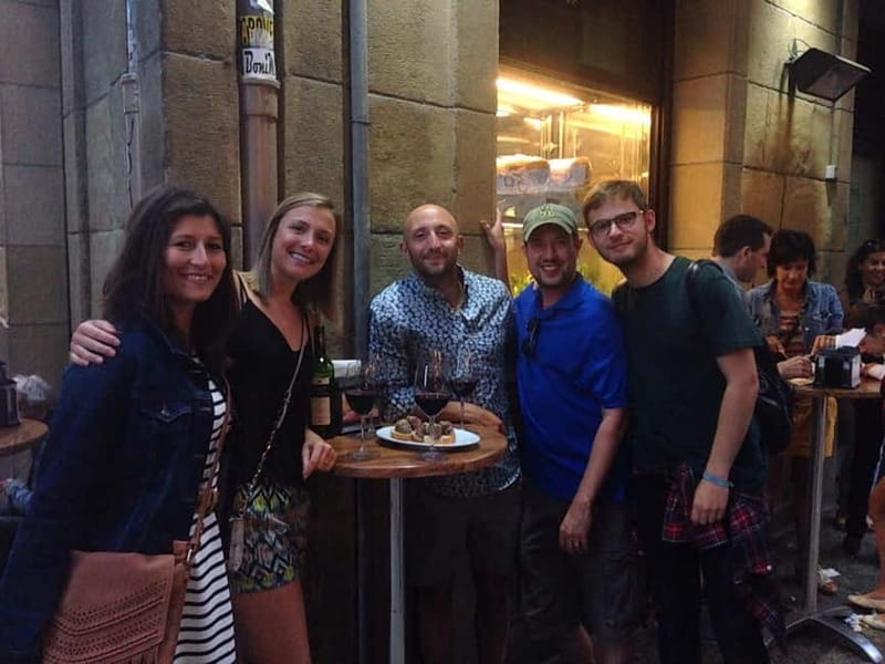 Premium Evening Pintxos Tour in San Sebastian’s Old Town - What the guides add to the meal