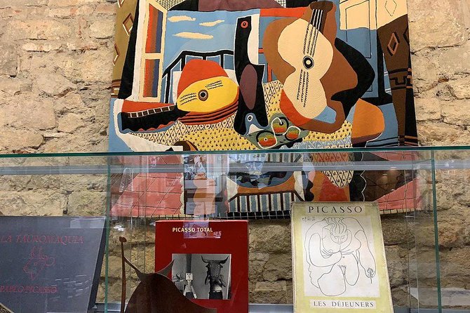 Private Barcelona Art and Tapas Walking Tour with Picasso Museum - Timing, walking, and practical limits