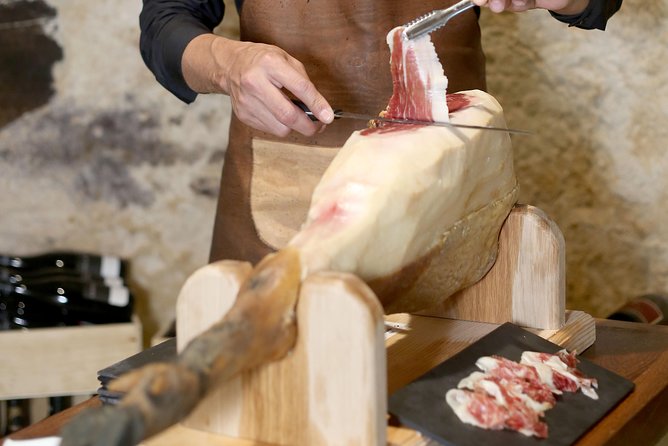 Private Lisbon Walking Tour with Premium Port Wine and Tapas Tasting - Why this private Lisbon walk works so well