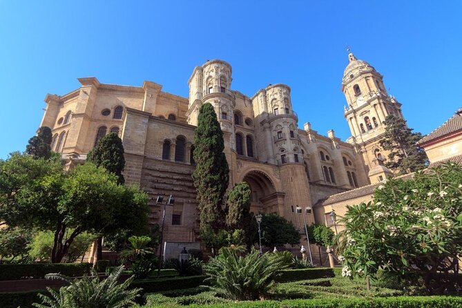 Private Malaga City Center Walking Tour with Tapas Food Tastings - Key points to know before booking