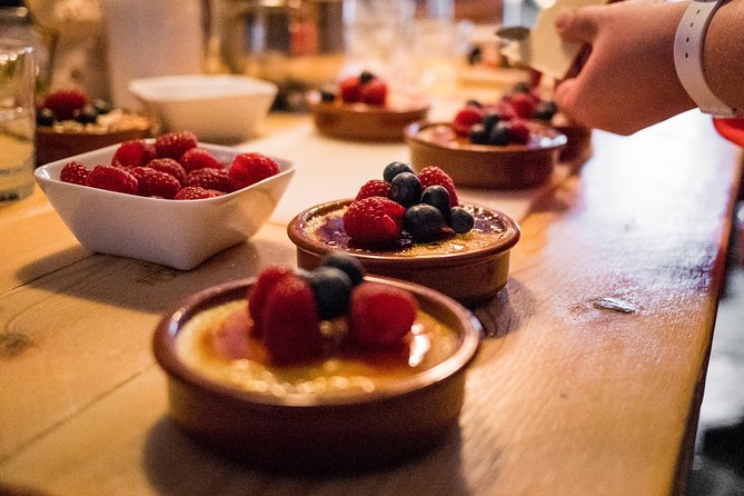 Private Paella class, Tapas, full menu and Sangria workshop - Preparing Spanish omelet and crema Catalana