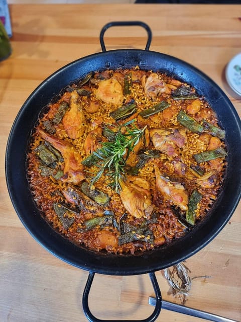 Private Paella & Tapas Cooking Class in a Local Chef's Home - Key points at a glance