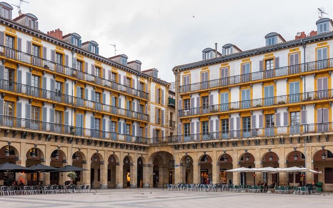 Private San Sebastian Pintxos Tour with Local Guide - Key points at a glance