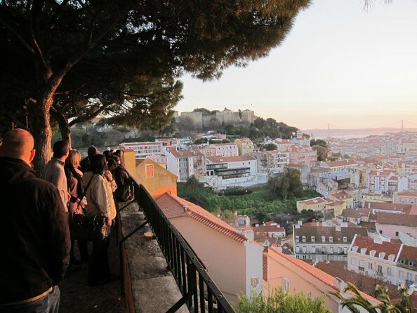 Private Tuktuk Tour with Portuguese Tapas and Wine - Baixa, Rossio, and Restauradores after the earthquake