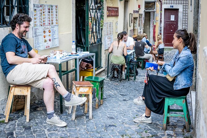 Private Tuktuk Tour with Portuguese Tapas and Wine - Portuguese tastings, wine, and what you may actually eat