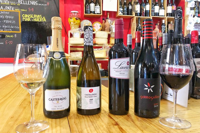Private Wine & Gourmet Tapas Tour in Madrid with Sommelier - First stop: vermouth from the tap