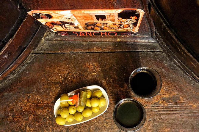 Private Wine & Gourmet Tapas Tour in Madrid with Sommelier - What you eat with the wine