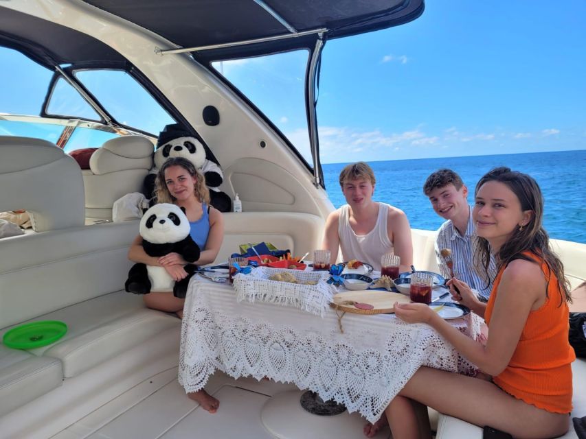 Puerto Rico, Gran Canaria: Boat Tour with Tapas and Drinks - Who will enjoy this most?