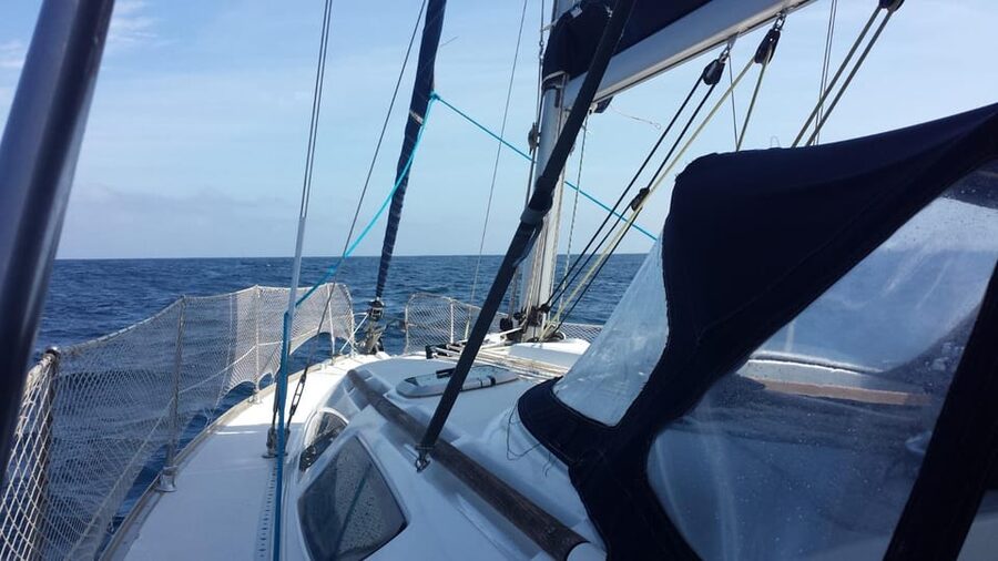 Puerto Rico: Sailing excursion with swim, drinks and tapas. - Choosing a calm cruise or a hands-on sail