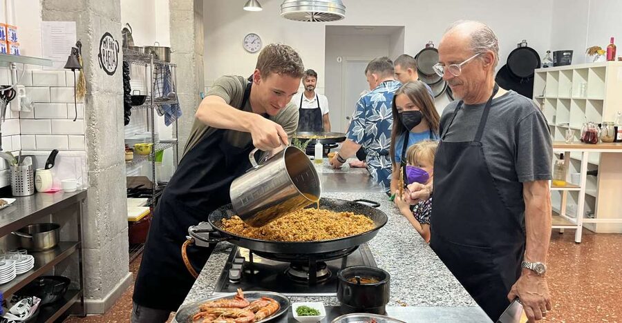 Real Paella Cooking Class – Market Visit & Sangría Workshop - Learning the two main paella choices
