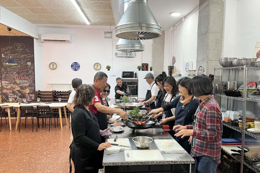 Real Paella Cooking Class – Market Visit & Sangría Workshop - Practical details that matter