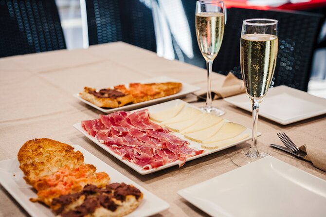 Sagrada Familia Jamon & Tapas Tasting Experience - Why the ham and cheese matter