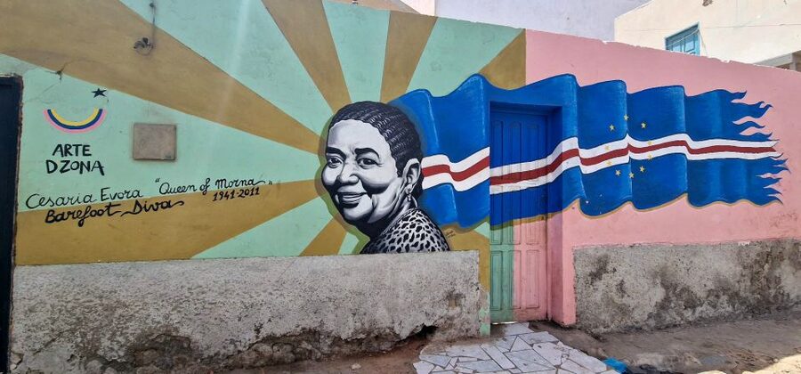 Sal island: Santa Maria city tour, street art and tapas - Starting at Santa Maria’s working Pontão