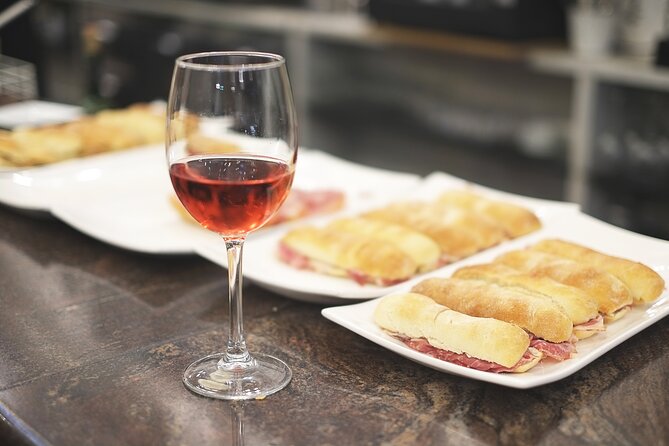 San Sebastian Evening Pintxo Tour with Wine - What lands on the plate