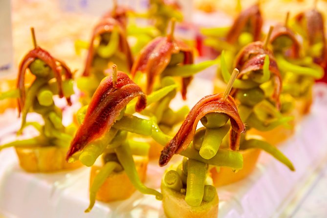 San Sebastian food tour: Pintxo tasting paired with Spanish wines - Why this is a good introduction to San Sebastian