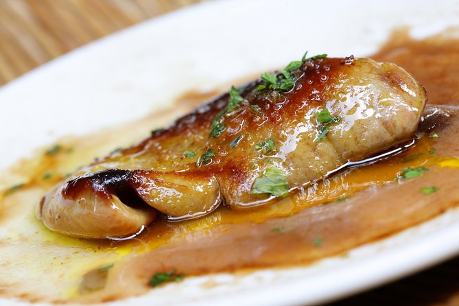 San Sebastian food tour: Pintxo tasting paired with Spanish wines - Five stops and eight pintxos