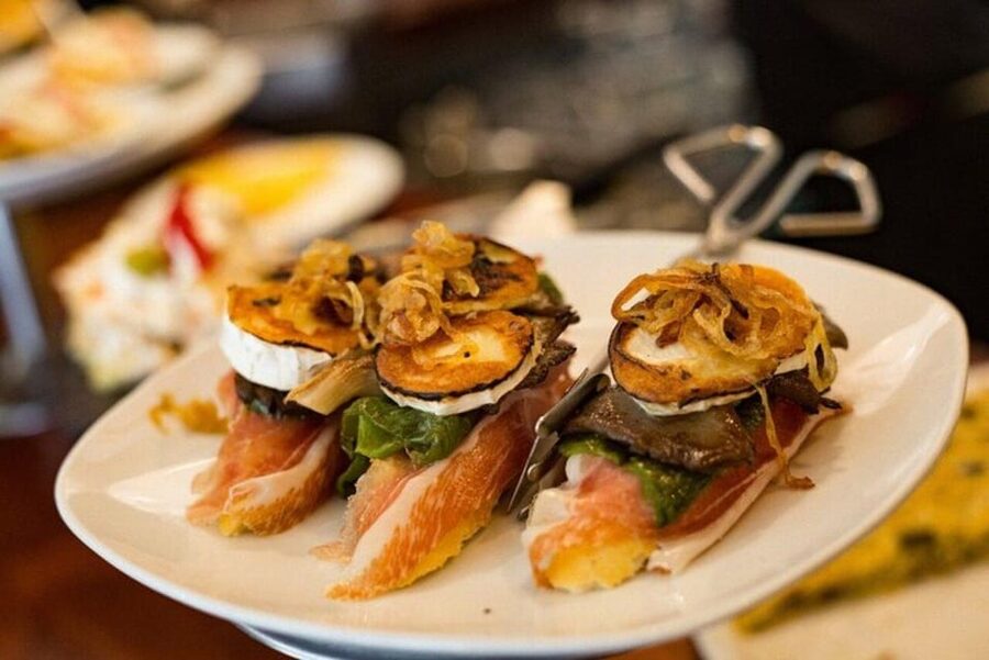 San Sebastian Food Tour: Pintxo Tasting Paired with Wines - The first pintxos: a useful introduction to ordering