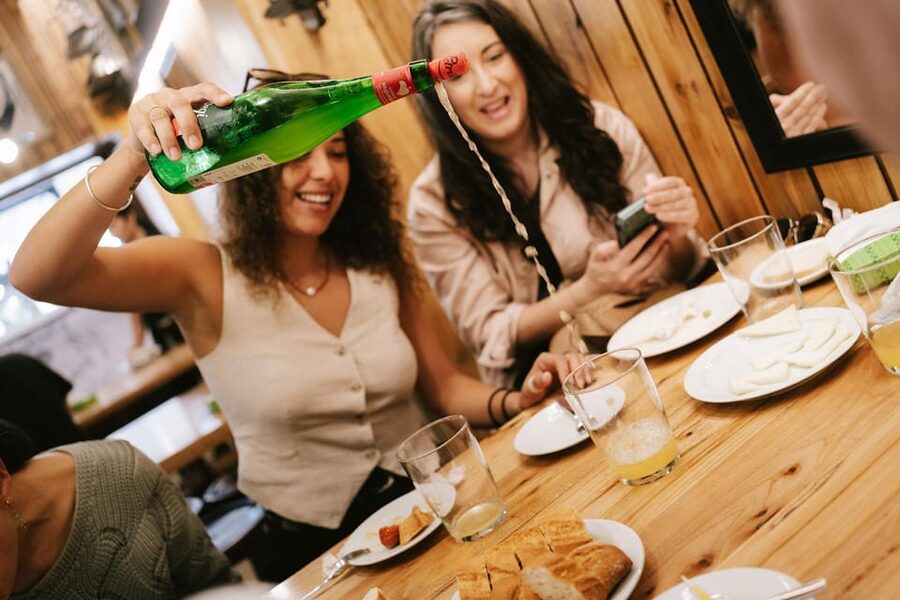 San Sebastian Like a Local: Evening Pintxos Tour - Key points to know before booking