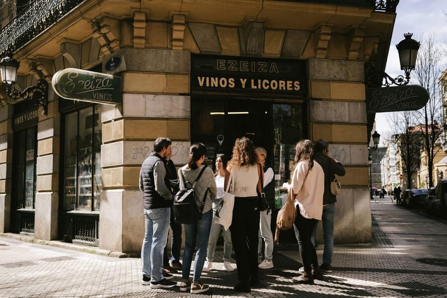 San Sebastian Like a Local: Evening Pintxos Tour - What the $128 price really buys you