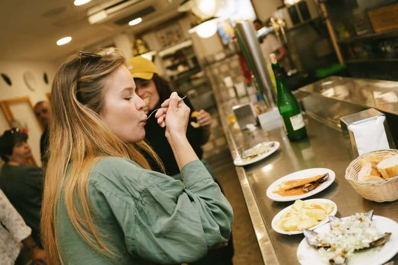 San Sebastian: Pintxos and Wine Tour - What the $152 price buys you