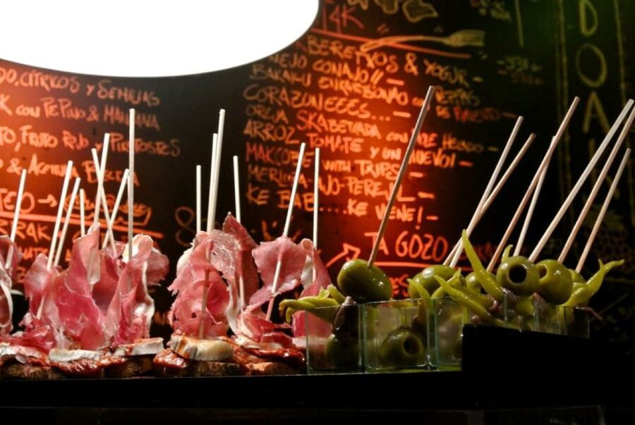 San Sebastian: Pintxos and Wine Tour with 5 Tastings - Who will enjoy this tour most?