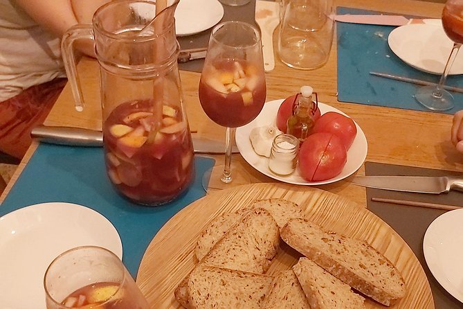 Sangria Cultural Workshop with Tapas - Tapas that keep the evening grounded