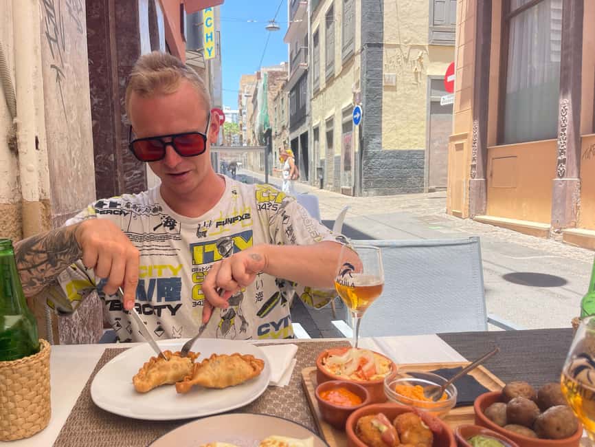 Santa Cruz guided bike tour 1,5 hour + Tapas - The Auditorio de Tenerife is the visual high point