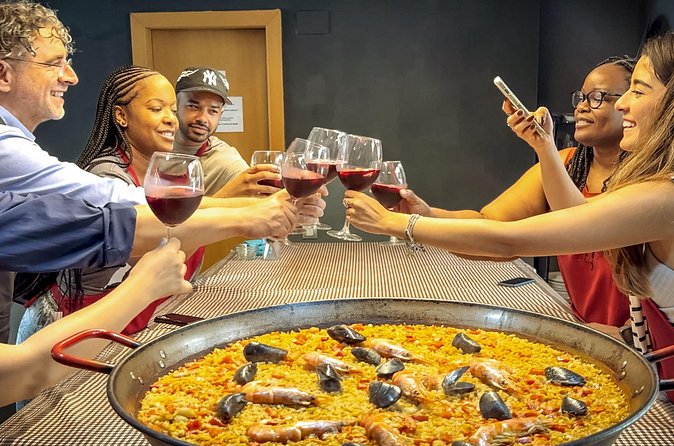Seafood Paella Maestro with Tapas and Sangria - Who will enjoy this class most