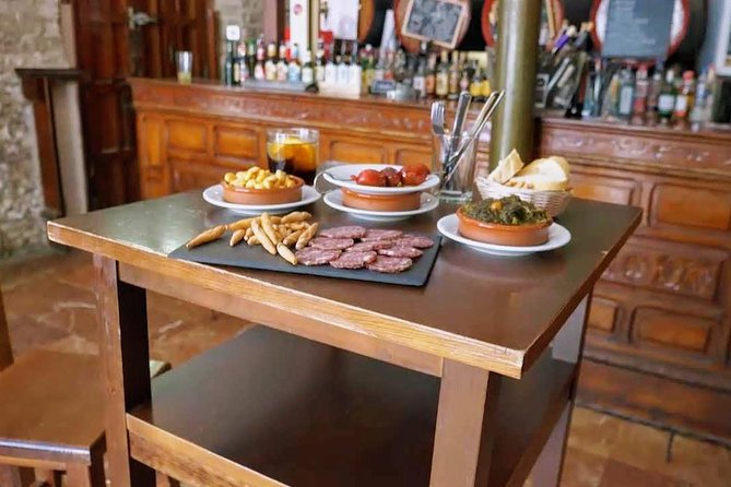 Sevilla Food Tour: Tapas, Wine, History & Traditions - Santa María la Blanca and grandma-style cooking