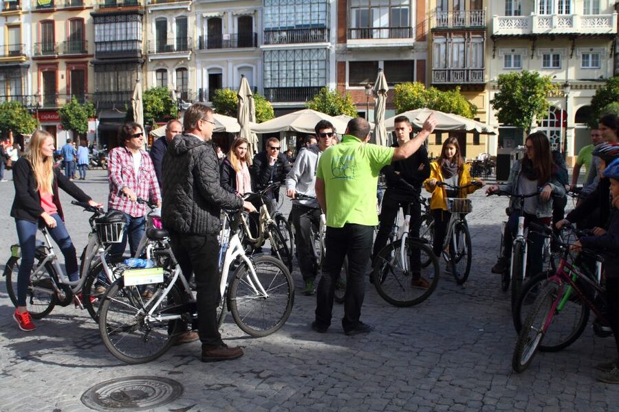 Seville: 3-Hour Tapas Tour by Bike - Seville by bicycle, with tapas at the finish