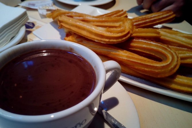 Seville Food Tour: Tapas, Drinks and Delights with a Local - Plaza de la Pescadería and the classic tapas