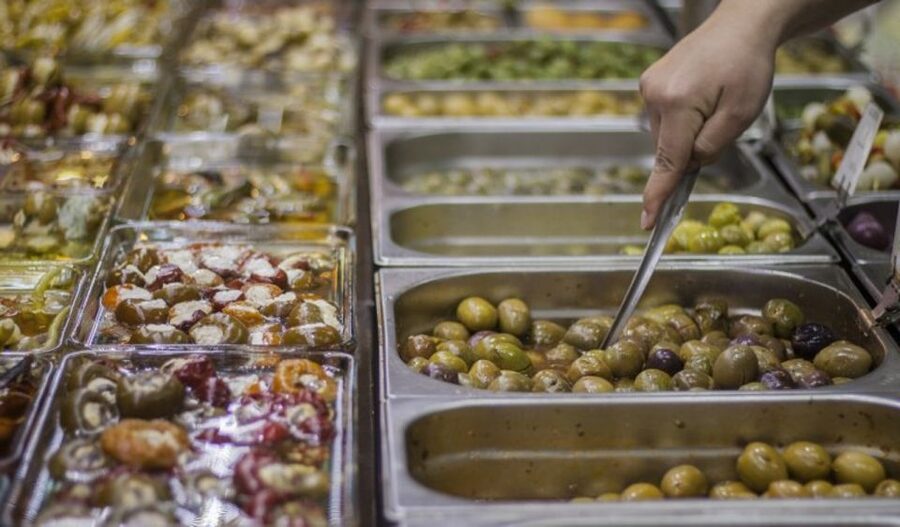 Seville: Food Tour with 10 Tastings of Tapas, Ham, Churros - The pringá sandwich and pinchito