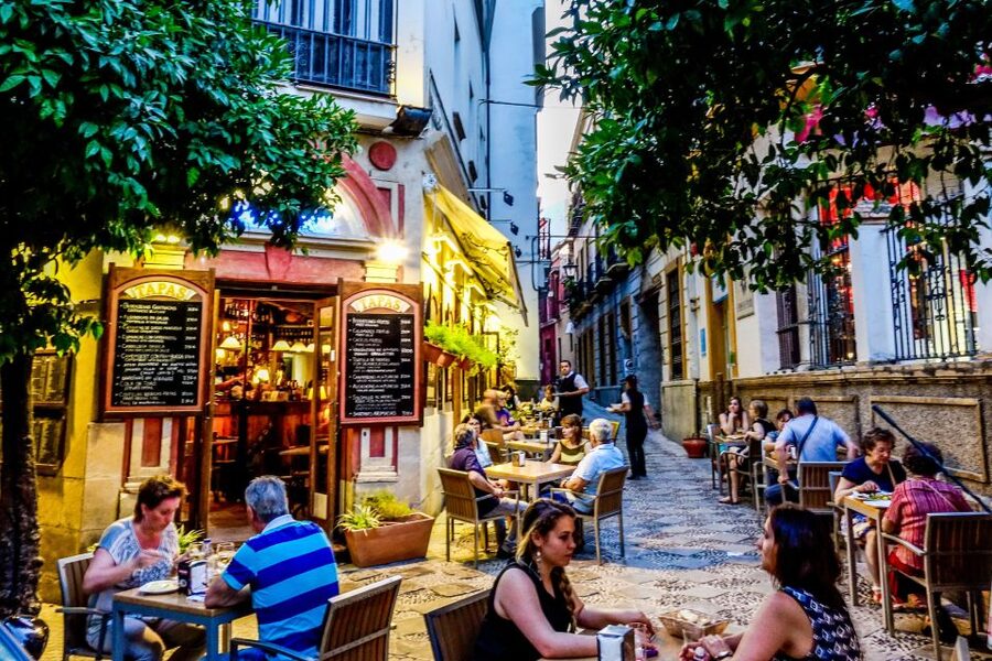 Seville: Half-Day Flamenco & Tapas Night - Santa Cruz may replace Triana