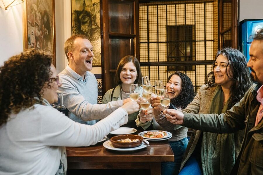 Seville: Private Tapas & History Tour in Triana Neighborhood - Why Triana is the right setting for a food tour