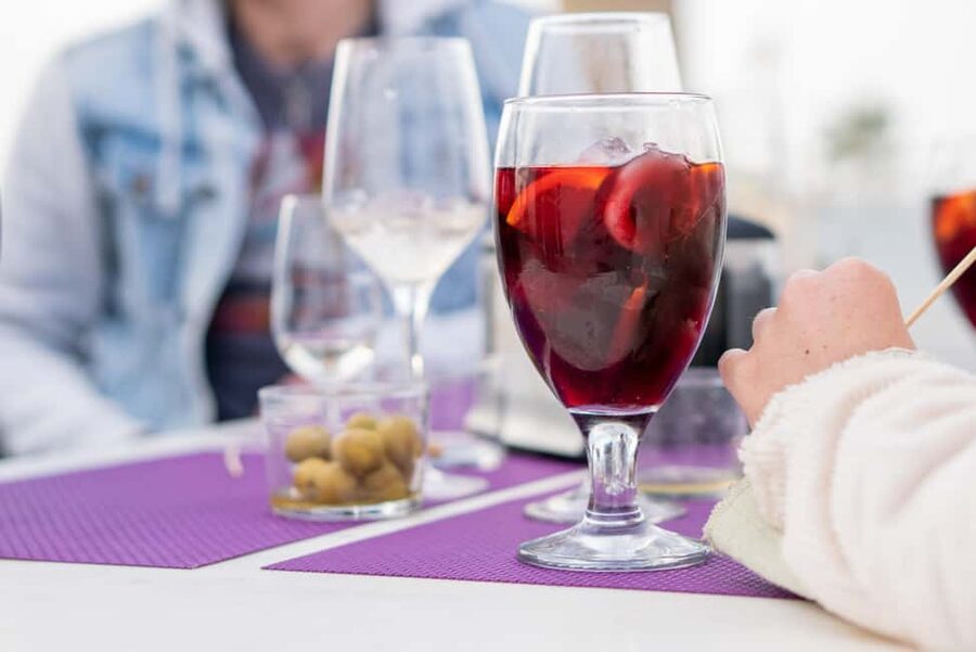 Seville: Sangría and Spritz Cocktail Workshop with Tapas - Who will enjoy this most
