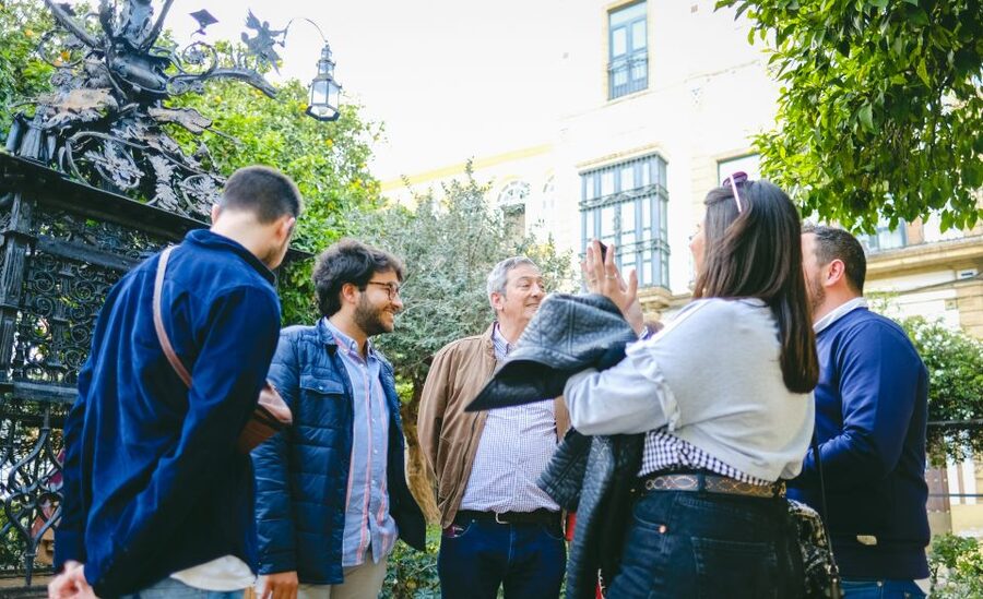 Seville: Small Group Jewish Quarter Tour with Tapas & Drinks - Calle Cano y Cueto and Lope de Rueda