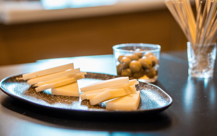 Seville: Tapas and Sangria Tasting - The stories behind the glasses and plates