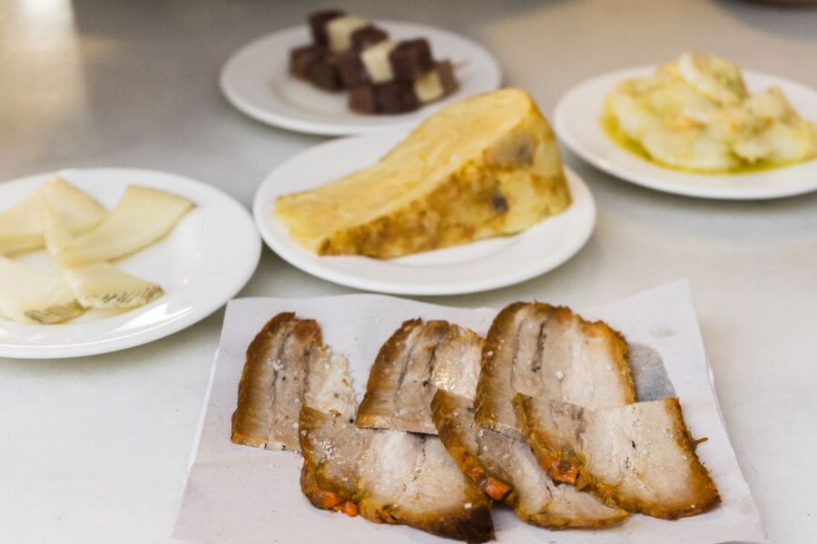Seville: Tapas Crawl - Why a tapas crawl works well in Seville
