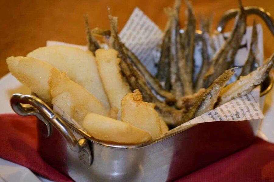 Seville: Tapas Dinner and Flamenco Show - What the meal may be like