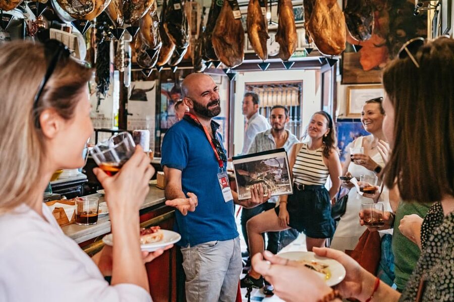 Seville: Tapas, Taverns and History Guided Walking Tour - Why this tour works as a first night in Seville
