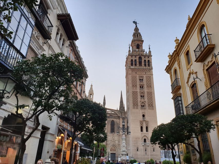 Seville: Tapas, Taverns, and History Walking Tour - The famous bar dating from 1942