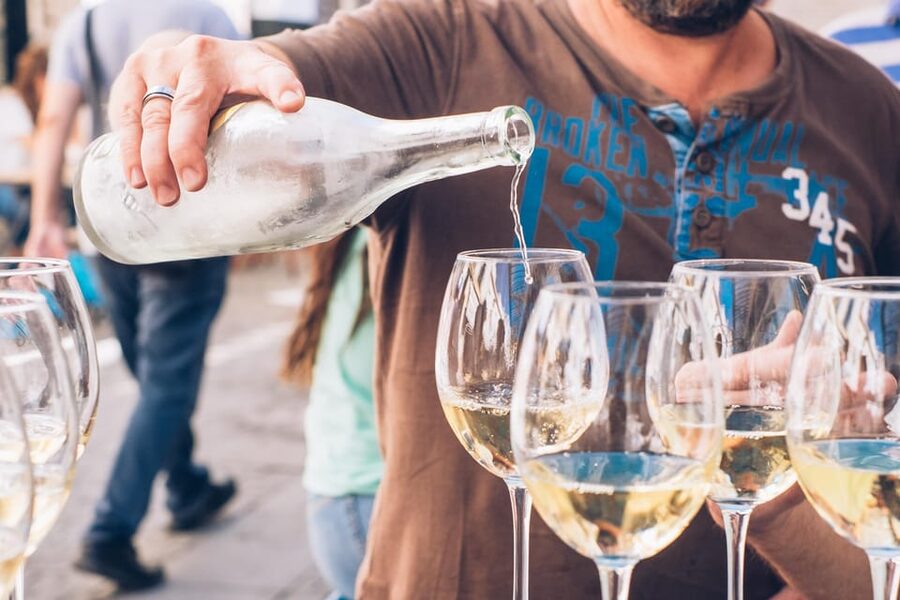Seville: Wine and Gourmet Tapas Tour - The final two hours: creative food and wine pairing