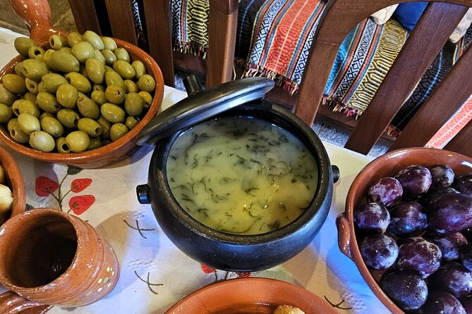 Sintra Food & Wine Experience – Tapas, Tastings & Culture - Cascais begins with Portugal’s polished coast