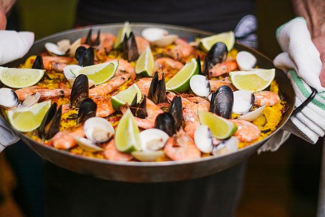 Tapas and Flamenco in Seville - Who should book this evening