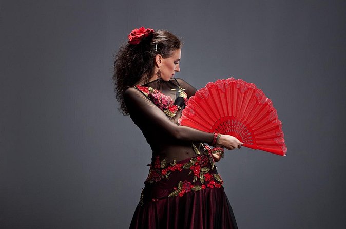 Tapas and Flamenco Show Small Group Tour in Barcelona - Who should book this experience?