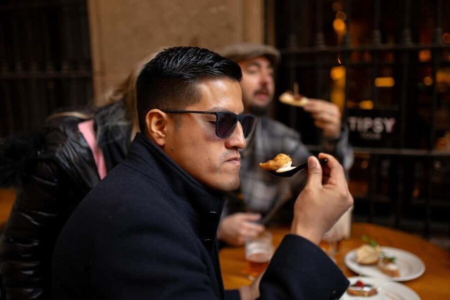 Tapas Food Tour with Dinner in Barcelona - A Barcelona evening built around small plates