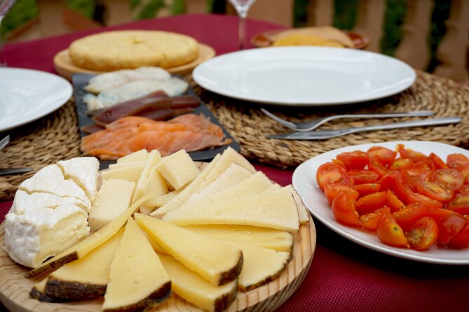 Tapas in the vineyards - Bodega Vera de Estenas and the long tapas meal