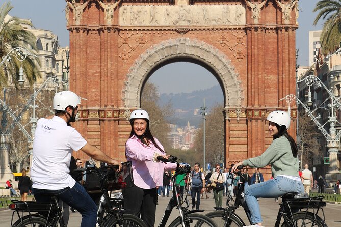 Tapas Tasting Bike/E-Bike Tour in Barcelona - Plaza Monumental and the ride toward the sea
